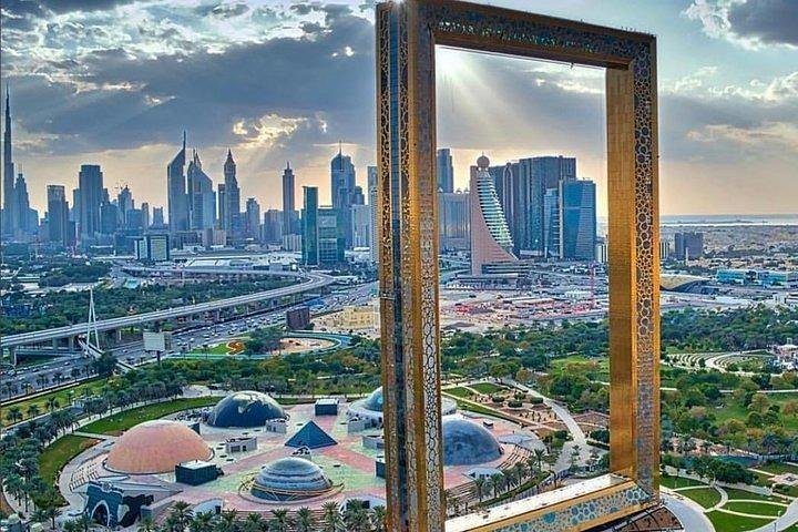 Experience the stunning contrast of Dubai’s skyline from the Dubai Frame where historic charm meets modern marvels all while enjoying a coffee on the observation bridge.